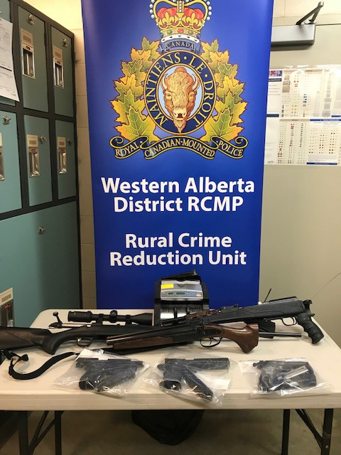 Wad Rcru Rcmp Seize Drugs And Weapons After Executing Search Warrant