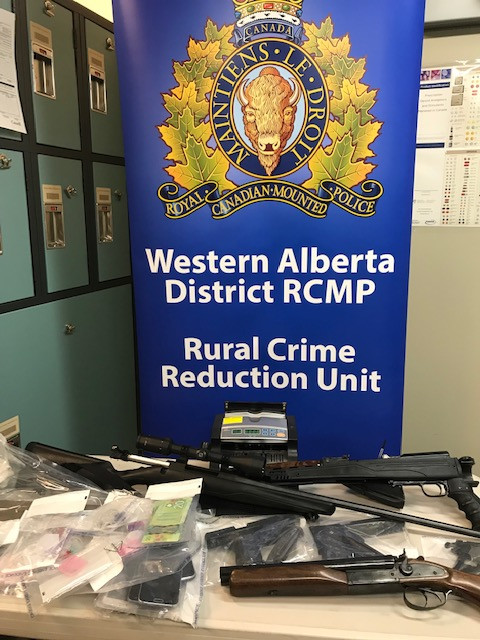 Wad Rcru Rcmp Seize Drugs And Weapons After Executing Search Warrant